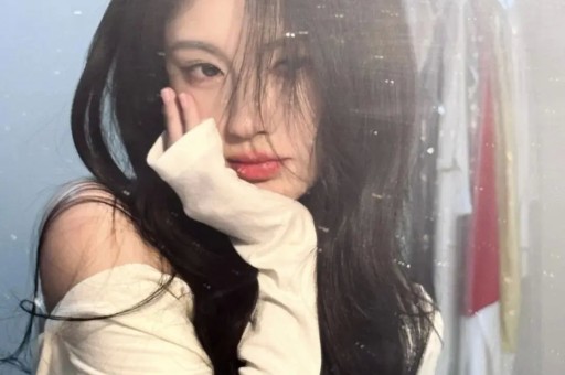 陪玩陪睡算啥？高尔夫球事件带着女儿找三姐王晶再曝大瓜